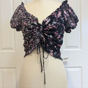 Crave Fame Women's Drawstring Short Sleeve Crop Top Split Multicolor Design L